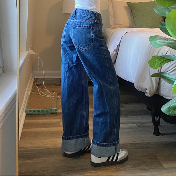 Hollister Low-Rise Baggy Jeans - Picture 1 of 9